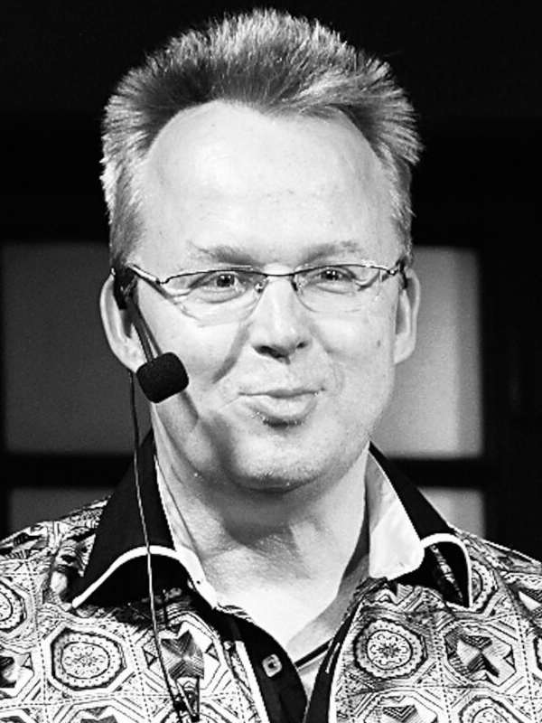 Dr. Nik Eberl &mdash; Founder and Executive Chair: The Future Leader Forum